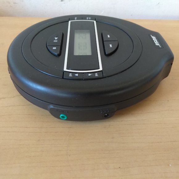 Bose PM-1 Portable CD Player - Picture 3 of 9